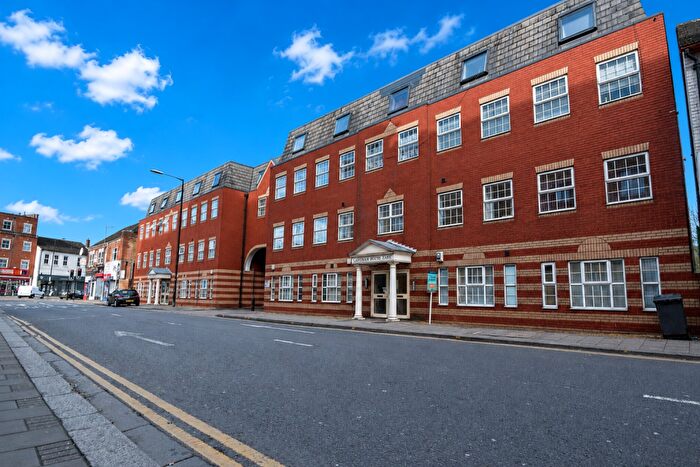 2 Bedroom Flat For Sale In Langham House East, Mill Street, Luton, Bedfordshire, LU1