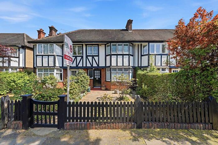 4 Bedroom Terraced House For Sale In Princes Gardens, West Acton, West Acton, W3