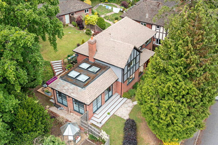 4 Bedroom Detached House For Sale In Swan Street, Alvechurch, B48