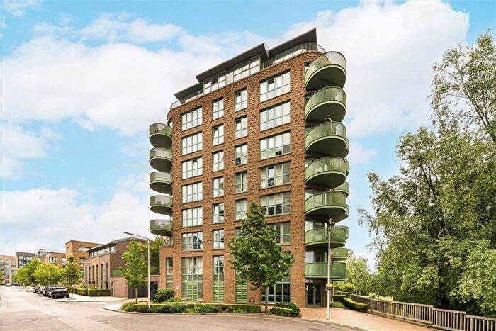 1 Bedroom Flat For Sale In Astell Road, Kidbrooke, SE3