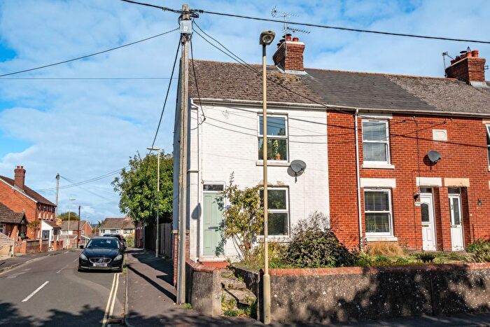2 Bedroom End Of Terrace House For Sale In Vigo Road, Andover, SP10