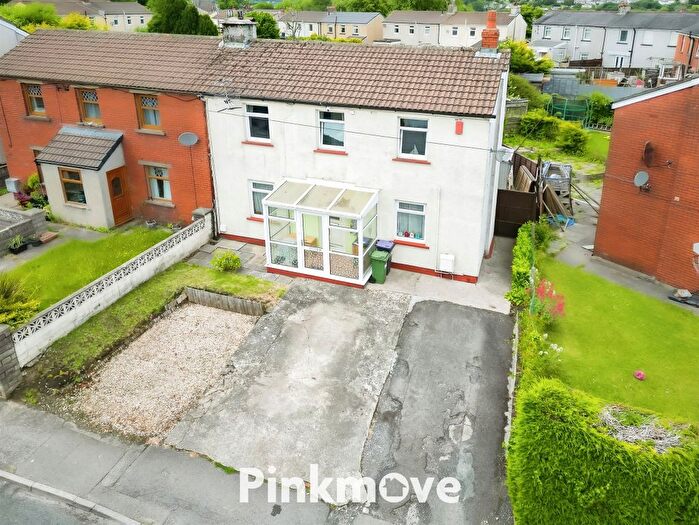 3 Bedroom Semi-Detached House For Sale In Brynwern, Pontypool, NP4