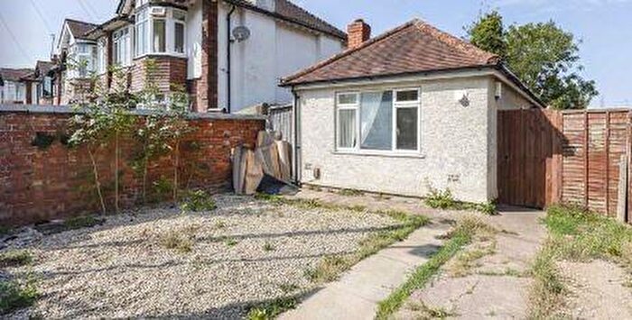 1 Bedroom Detached Bungalow For Sale In Whaddon Road, Cheltenham, Gloucestershire, GL52
