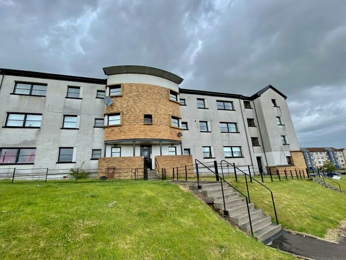 3 Bedroom Flat To Rent In Pendeen Road, Barlanark, Glasgow, G33