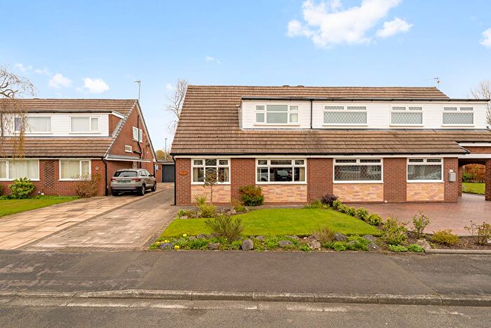 4 Bedroom Semi Detached House For Sale In Carpenter Grove, Padgate, Warrington, Cheshire, WA2
