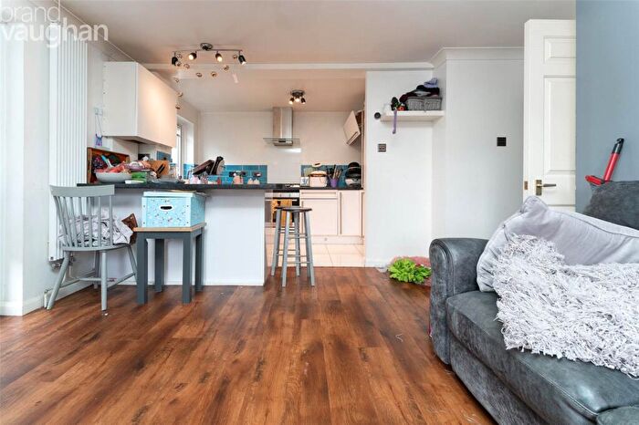 2 Bedroom Flat To Rent In The Strand, Brighton, BN2