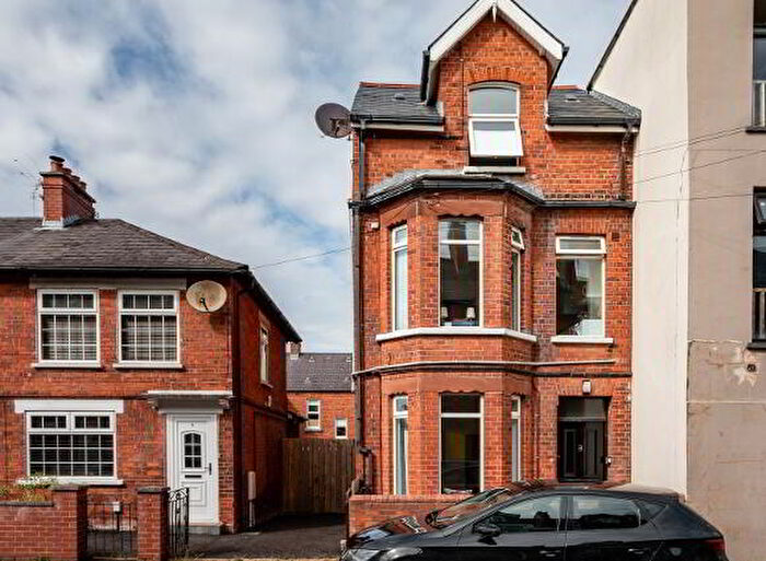 4 Bedroom Apartmentses For Sale In Units, &, Whitehall Gardens, Belfast, BT7