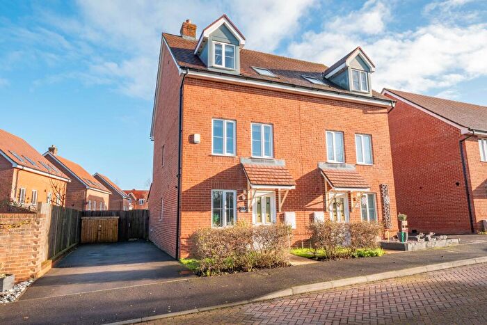 3 Bedroom Semi Detached House For Sale In Strapp Road, Picket Piece, SP11