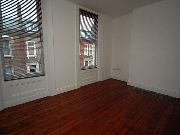 2 Bedroom Flat To Rent In Argyle Square, Sunderland, SR2