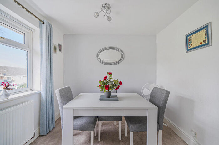 2 Bedroom Bungalow For Sale In Heath Drive, Frome, BA11