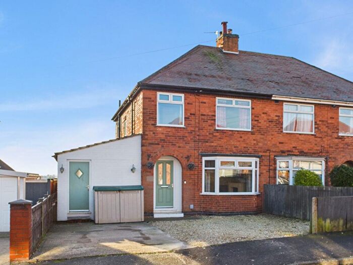 3 Bedroom Semi Detached House For Sale In St. Marys Avenue, Gedling, Nottingham, NG4