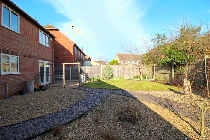 4 Bedroom Detached House For Sale In Barleyfield, Langtoft, PE6