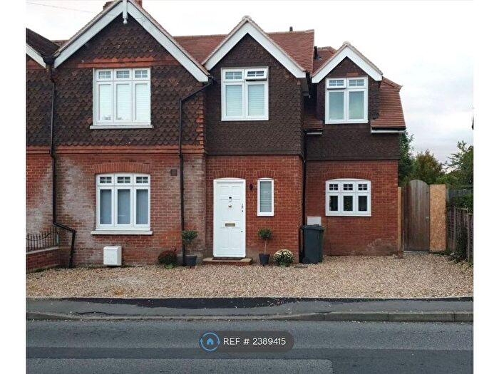 4 Bedroom Semi-Detached House To Rent In Pirbright Cottages, Guildford, GU3