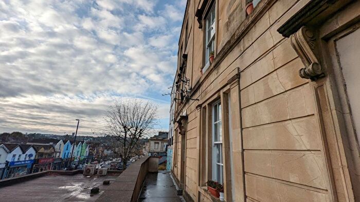 Studio To Rent In Elton Mansions, Bristol, BS7