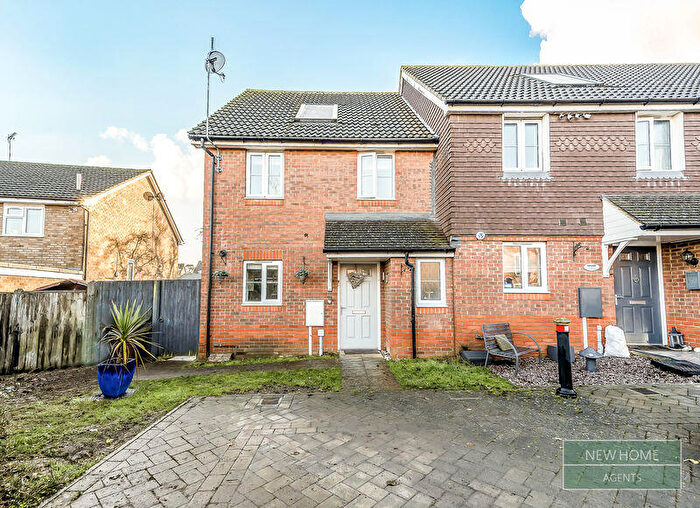 3 Bedroom Semi Detached House For Sale In Nunnery Grove, Minster On Sea, Sheerness, ME12