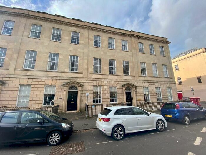 1 Bedroom Apartment To Rent In City Centre, Portland Square, BS2