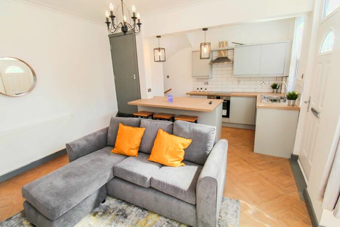 3 Bedroom Terraced House To Rent In Lumley Road, Burley, LS4