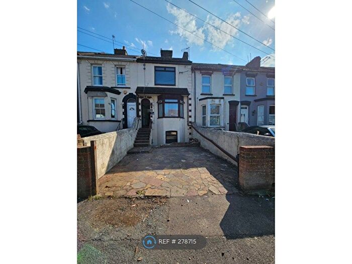 3 Bedroom Terraced House To Rent In Copenhagen Road, Gillingham, ME7