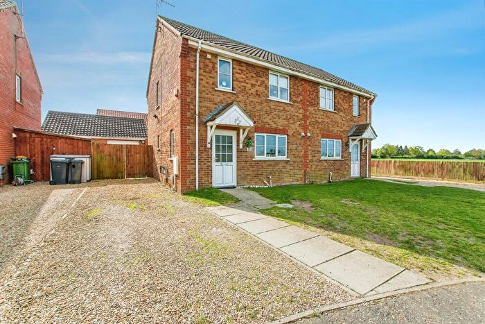 3 Bedroom Semi Detached House For Sale In The Russets, Upwell, Wisbech, PE14
