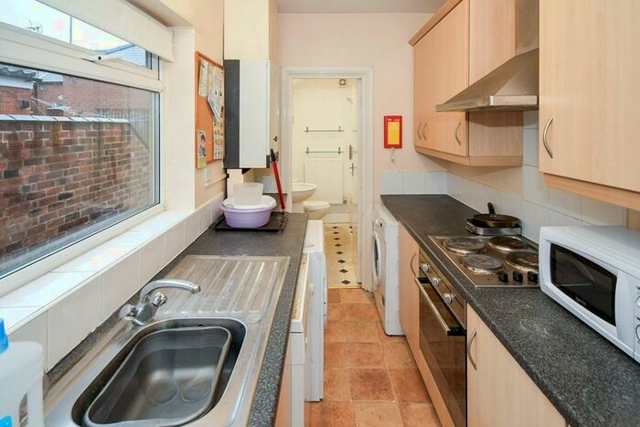 4 Bedroom Terraced House To Rent In Carholme Road, Lincoln, LN1