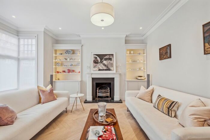 5 Bedroom Semi-Detached House To Rent In Gerard Road, Barnes, SW13