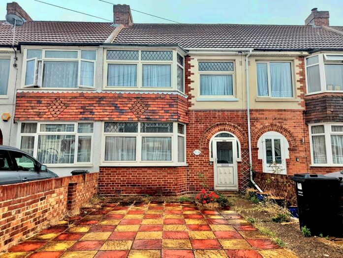 3 Bedroom House To Rent In Tewkesbury Avenue, Gosport, PO12