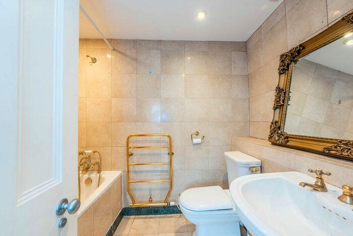 1 Bedroom Flat To Rent In Lexham Gardens, Kensington, London, W8