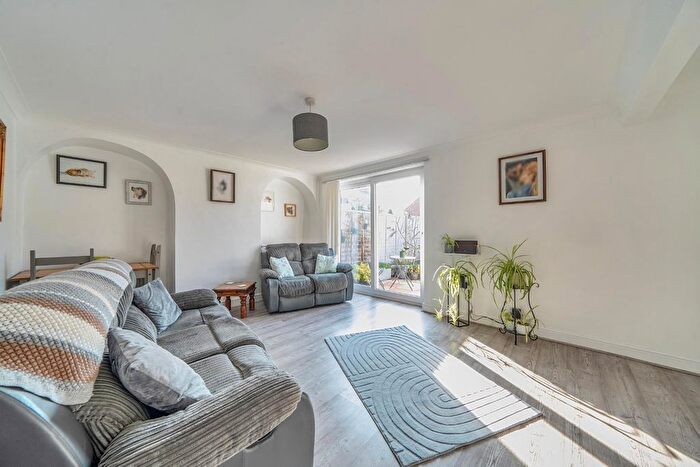 3 Bedroom Property For Sale In Redlynch Close, Havant, PO9