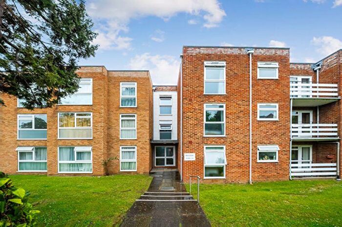 1 Bedroom Flat To Rent In Worcester Road, Sutton, SM2