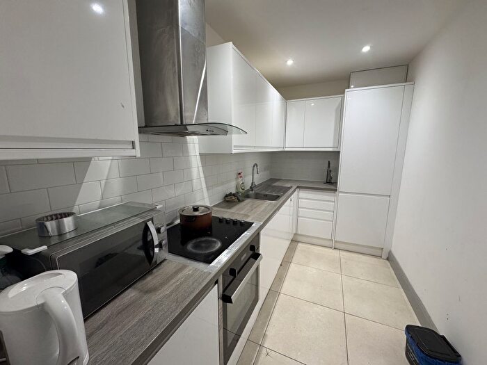 1 Bedroom Flat To Rent In London Road, Croydon, CR0