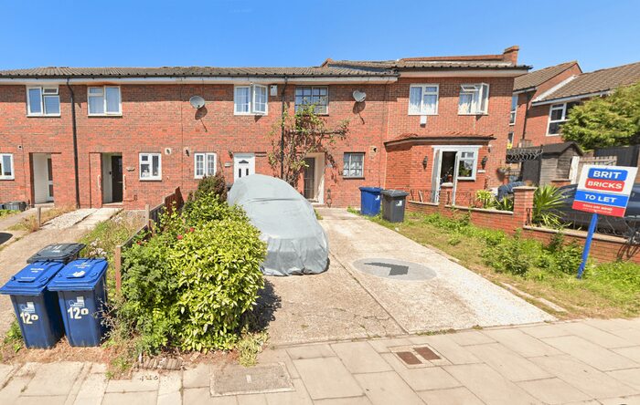 2 Bedroom Terraced House To Rent In Lancaster Road, Northolt UB5