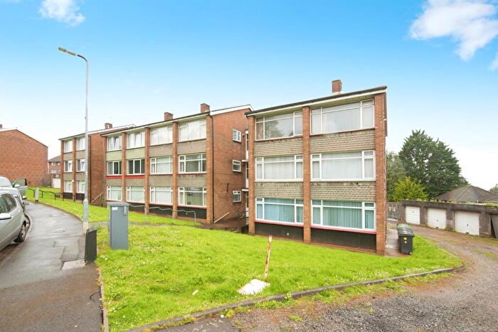 2 Bedroom Flat For Sale In Kennerleigh Road, Cardiff, CF3