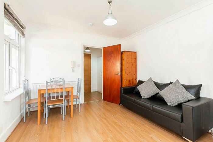 1 Bedroom Flat To Rent In High Road, Willesden Green, NW10