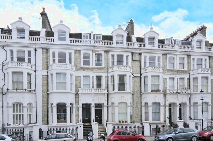 2 Bedroom Flat To Rent In Coleherne Road, London, SW10