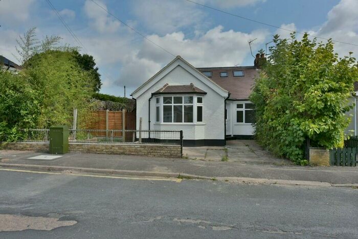 4 Bedroom Semi-Detached Bungalow To Rent In Cotton Road, Potters Bar, Hertfordshire, EN6