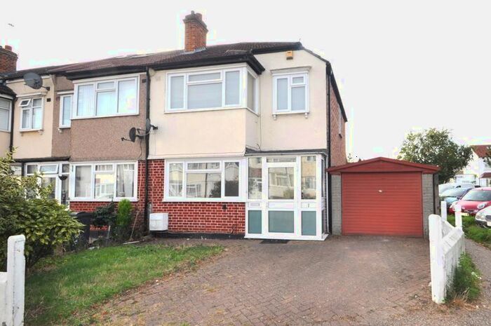 3 Bedroom End Of Terrace House To Rent In Tadworth Avenue, New Malden, KT3