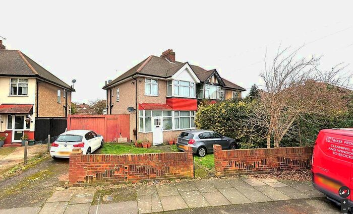 3 Bedroom Semi-Detached House To Rent In Silverdale Gardens, Hayes, UB3