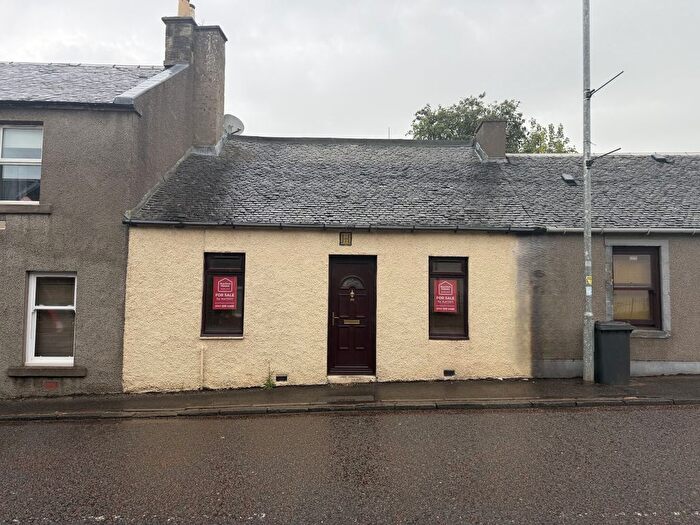 2 Bedroom Bungalow For Sale In Wellgatehead, Lanark, South Lanarkshire, ML11
