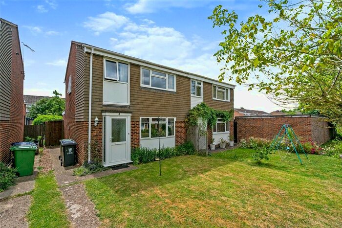 3 Bedroom Semi-Detached House For Sale In Alice Way, Histon, Cambridge, CB24