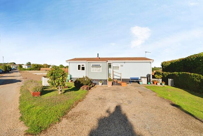 2 Bedroom Detached House For Sale In Wixfield Park, Ipswich, Suffolk, IP7