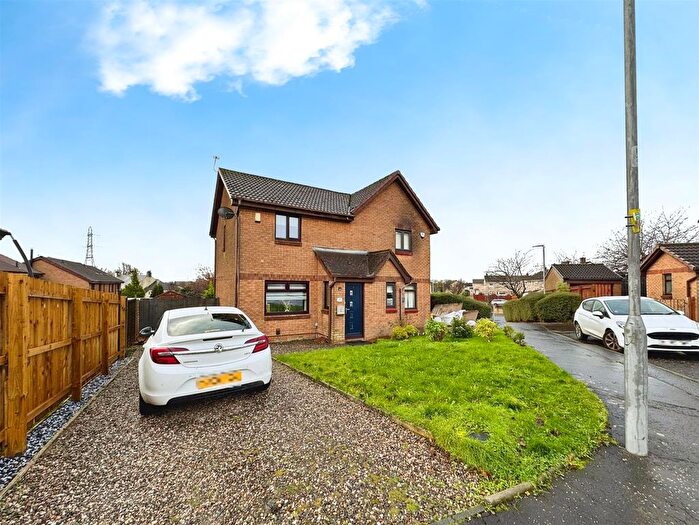 3 Bedroom Semi Detached House For Sale In Islay Crescent, Old Kilpatrick, G60