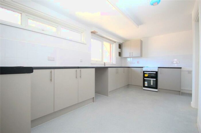 3 Bedroom Apartment To Rent In High Road, Loughton, IG10