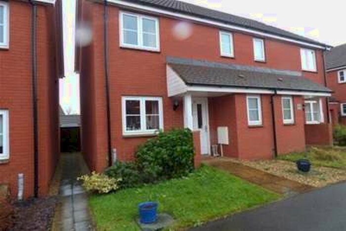 3 Bedroom Semi-Detached House To Rent In Russet Close, Wellington, TA21
