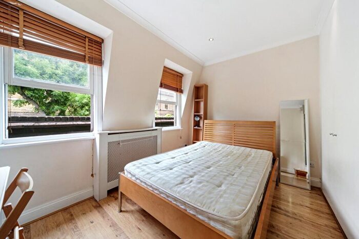 1 Bedroom Terraced House To Rent In Bonny Street, Camden, NW1