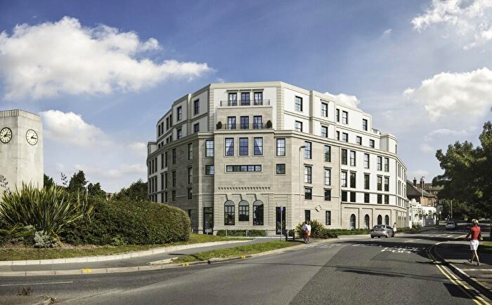 1 Bedroom Flat To Rent In Commercial Road, Poole, Dorset, BH14