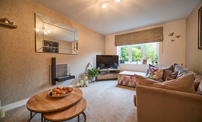 4 Bedroom Detached House To Rent In Frezenberg Close, Burbage, LE10