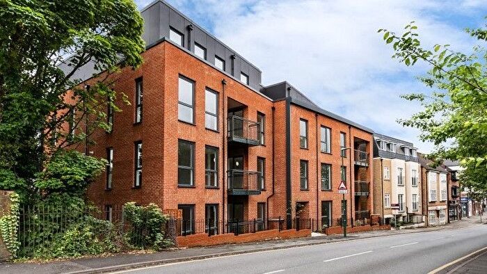 1 Bedroom Flat For Sale In Fennel Court Station Road, SM2