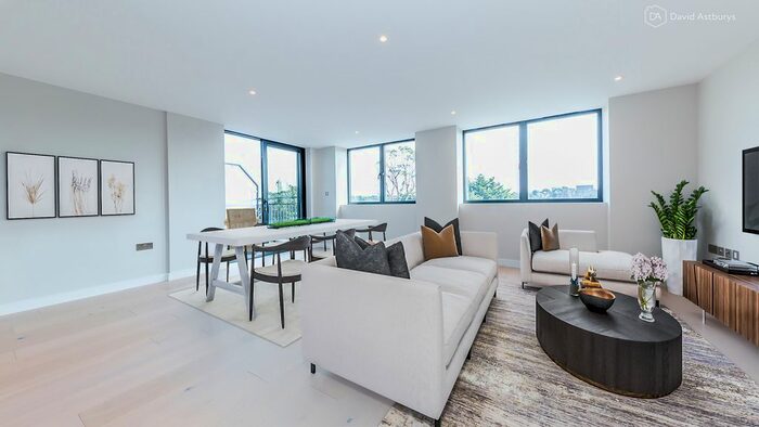 2 Bedroom Flat To Rent In Tottenham Lane, Crouch End, London, N8