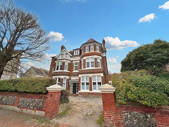 1 Bedroom Flat For Sale In Staveley Road, Eastbourne, BN20