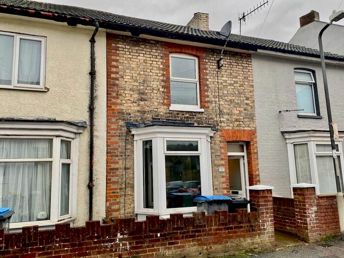 2 Bedroom Terraced House To Rent In Oswald Road, Dover, CT17